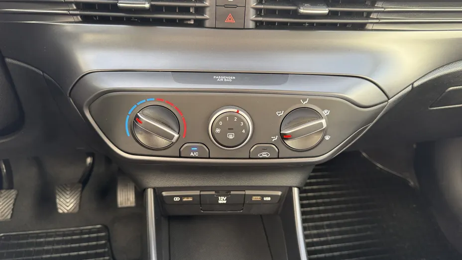 HYUNDAI i20 i20 1.2 Pure