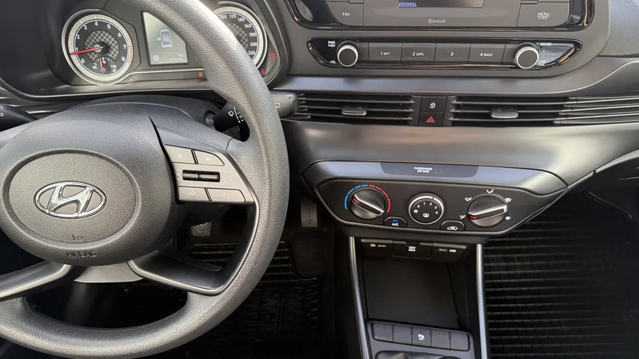 HYUNDAI i20 i20 1.2 Pure