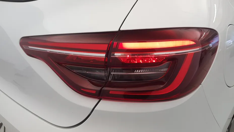 RENAULT Clio Clio 1.0 TCe Equilibre