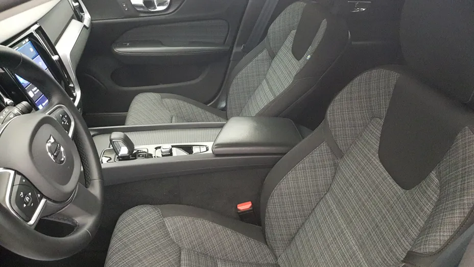 VOLVO V60 V60 B4 D Core aut