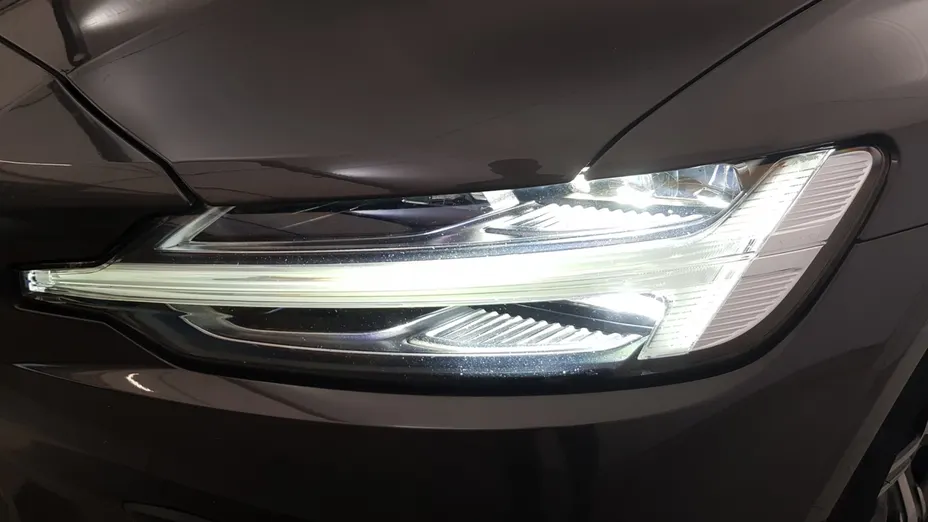 VOLVO V60 V60 B4 D Core aut