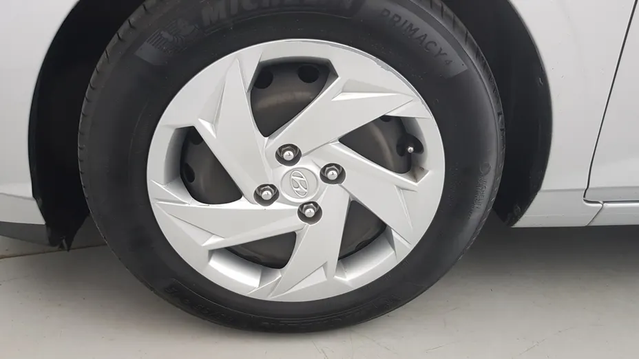 HYUNDAI i20 i20 1.2 Pure