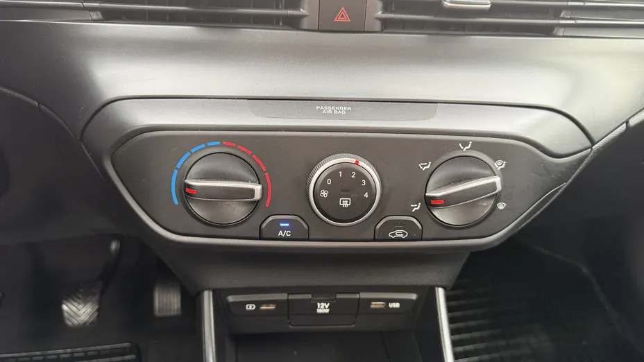 HYUNDAI i20 i20 1.2 Pure