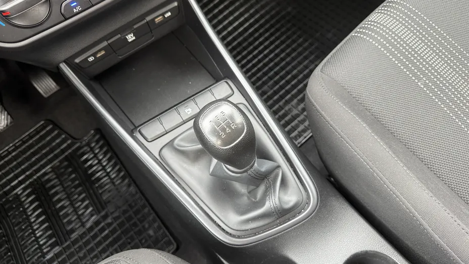 HYUNDAI i20 i20 1.2 Pure