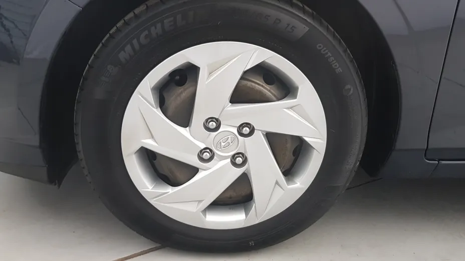 HYUNDAI i20 i20 1.2 Pure