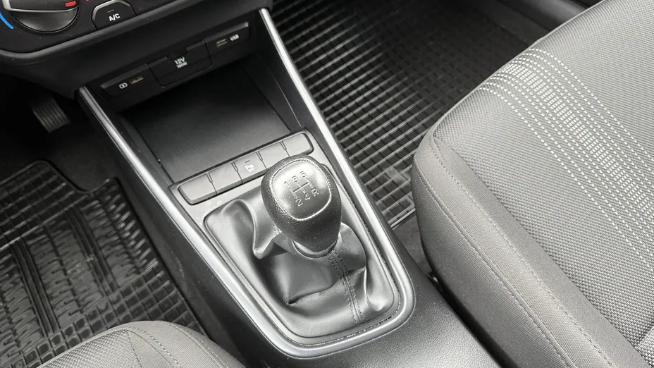 HYUNDAI i20 i20 1.2 Pure