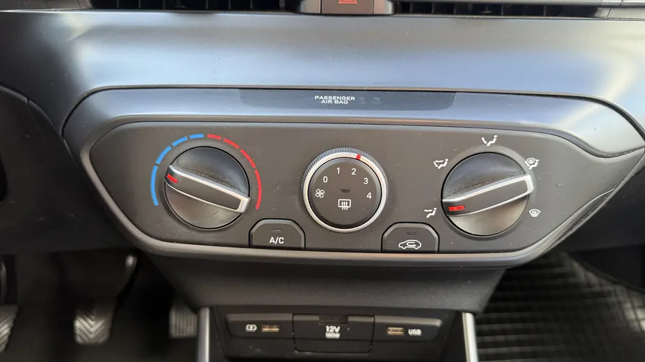 HYUNDAI i20 i20 1.2 Pure