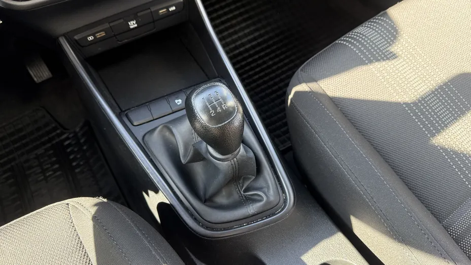 HYUNDAI i20 i20 1.2 Pure