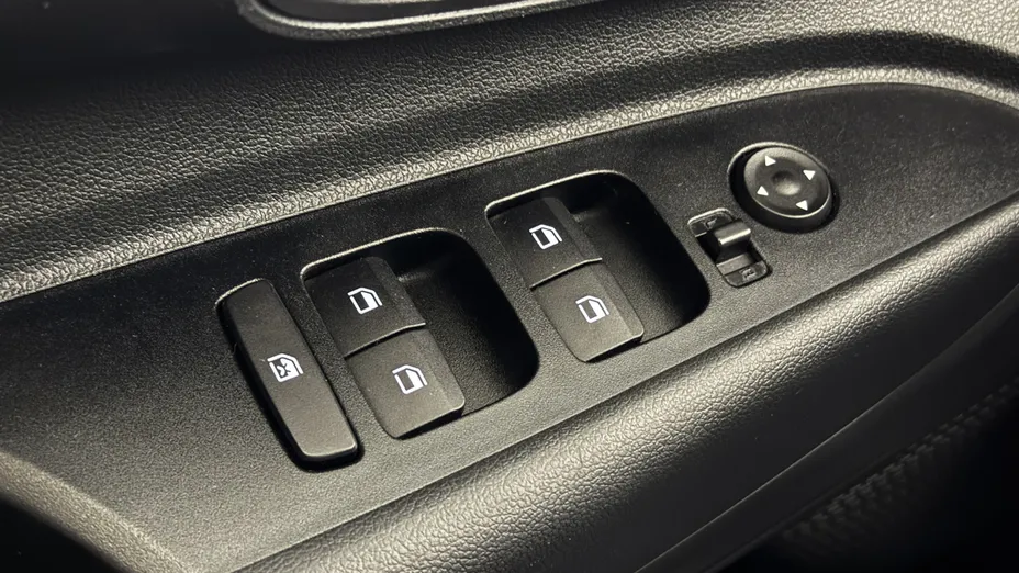 HYUNDAI i20 i20 1.2 Pure