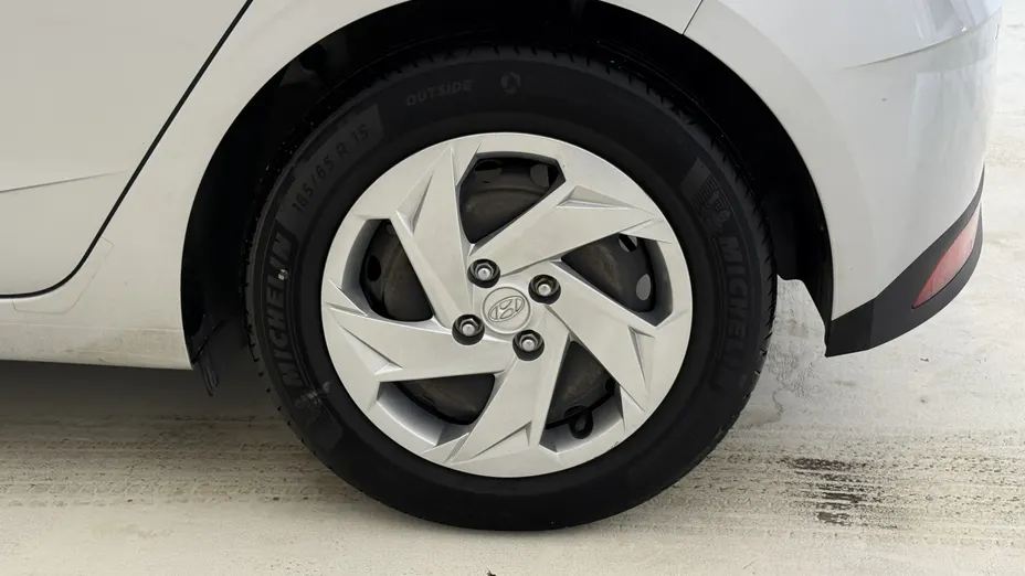 HYUNDAI i20 i20 1.2 Pure