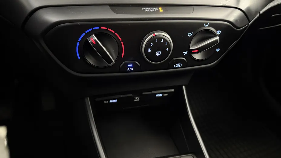 HYUNDAI i20 i20 1.2 Pure