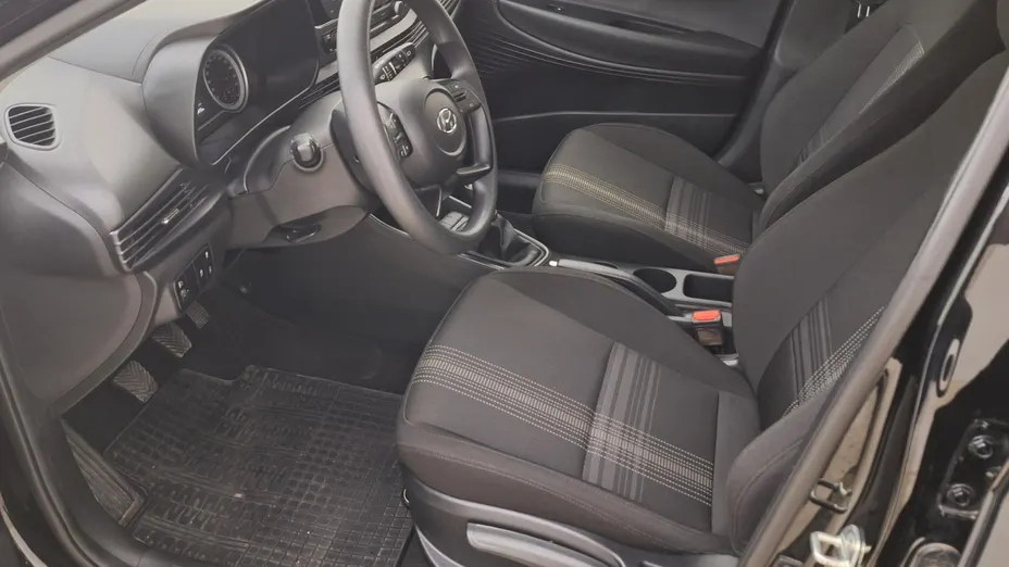 HYUNDAI i20 i20 1.2 Pure