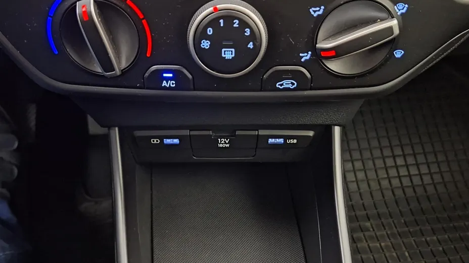 HYUNDAI i20 i20 1.2 Pure