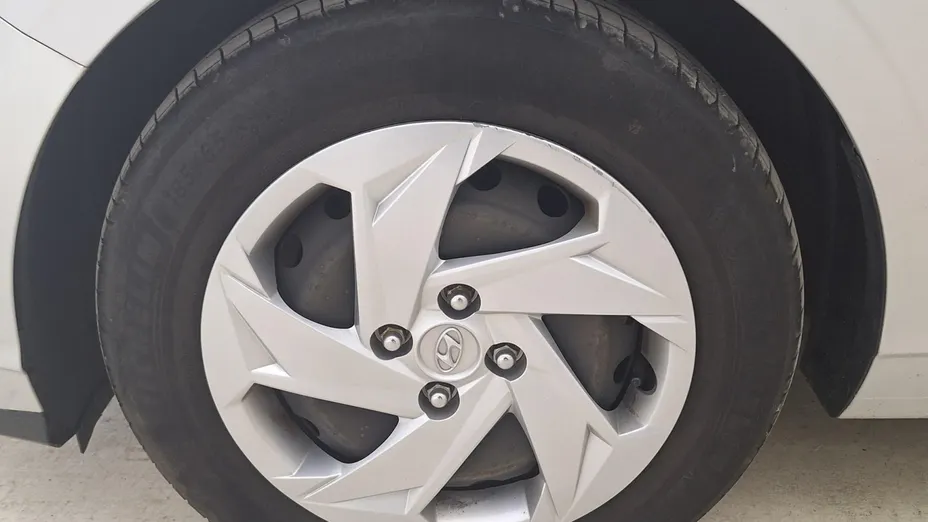 HYUNDAI i20 i20 1.2 Pure