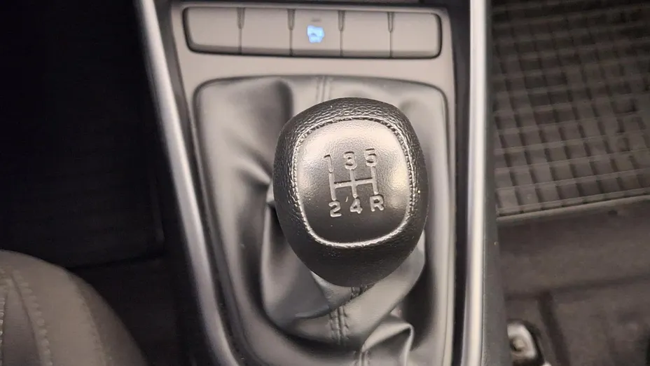 HYUNDAI i20 i20 1.2 Pure