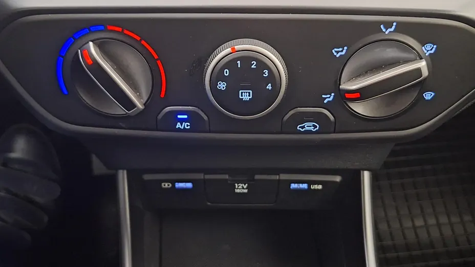 HYUNDAI i20 i20 1.2 Pure