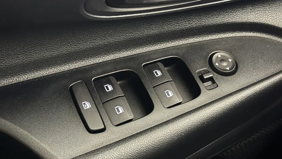 HYUNDAI i20 i20 1.2 Pure