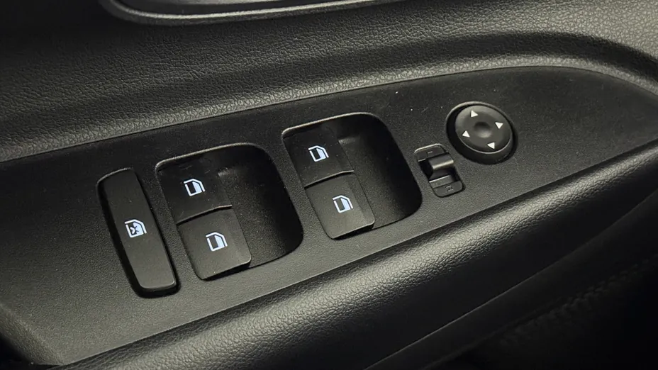 HYUNDAI i20 i20 1.2 Pure