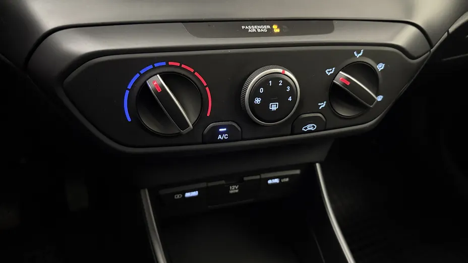 HYUNDAI i20 i20 1.2 Pure