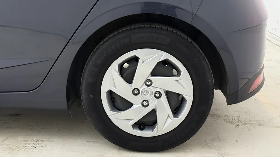 HYUNDAI i20 i20 1.2 Pure