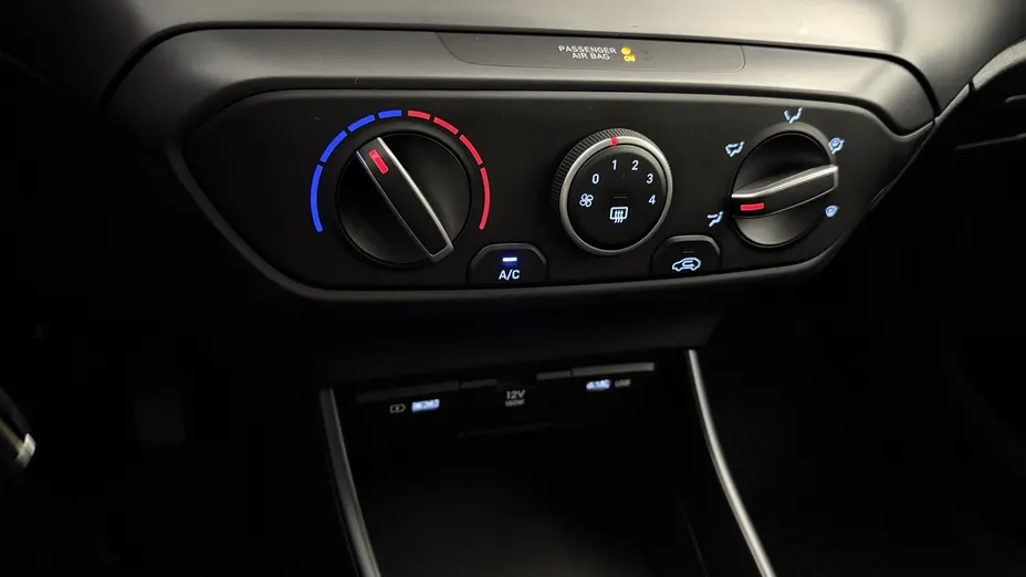 HYUNDAI i20 i20 1.2 Pure