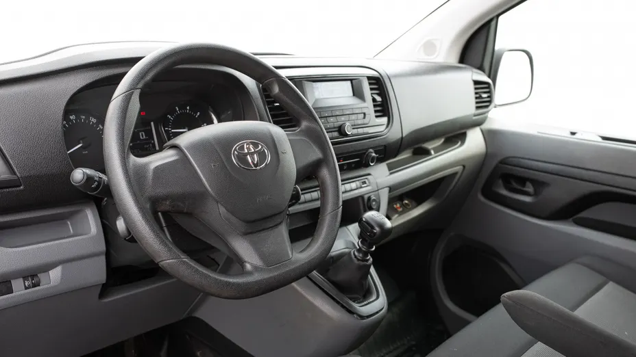 TOYOTA Proace Proace Kombi 2.0 D-4D Long 2,8t