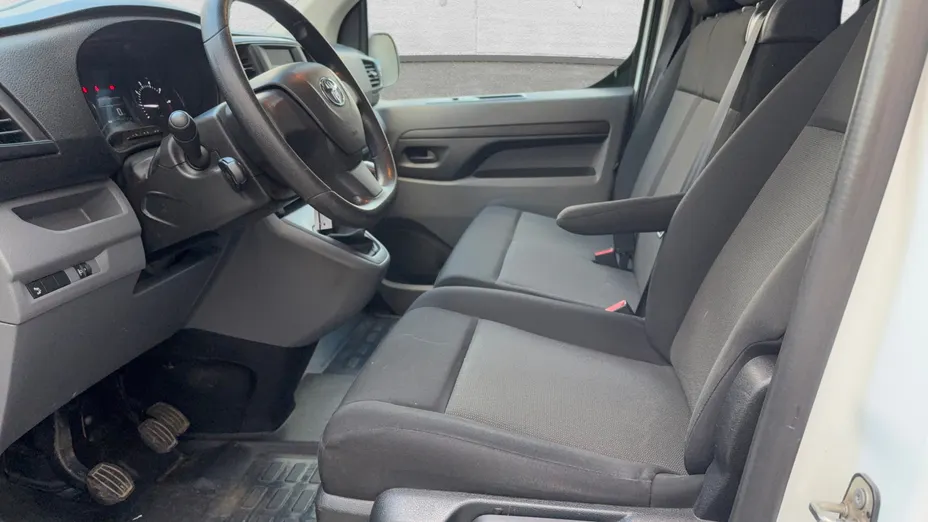 TOYOTA Proace Proace Kombi 2.0 D-4D Long 2,8t