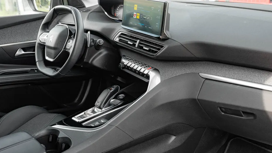 PEUGEOT 3008 3008 1.2 PureTech Allure Pack S&S EAT8