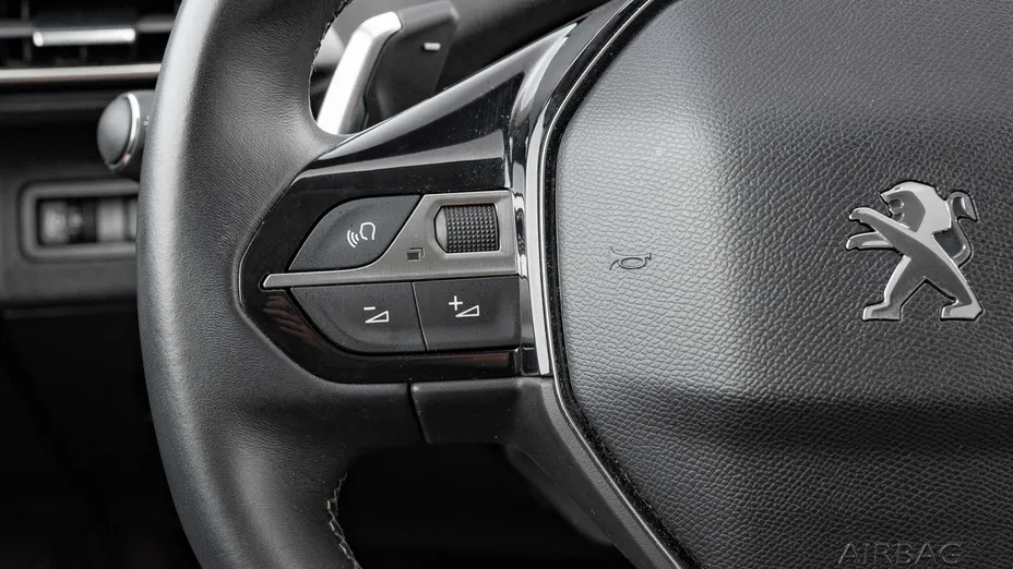 PEUGEOT 3008 3008 1.2 PureTech Allure Pack S&S EAT8