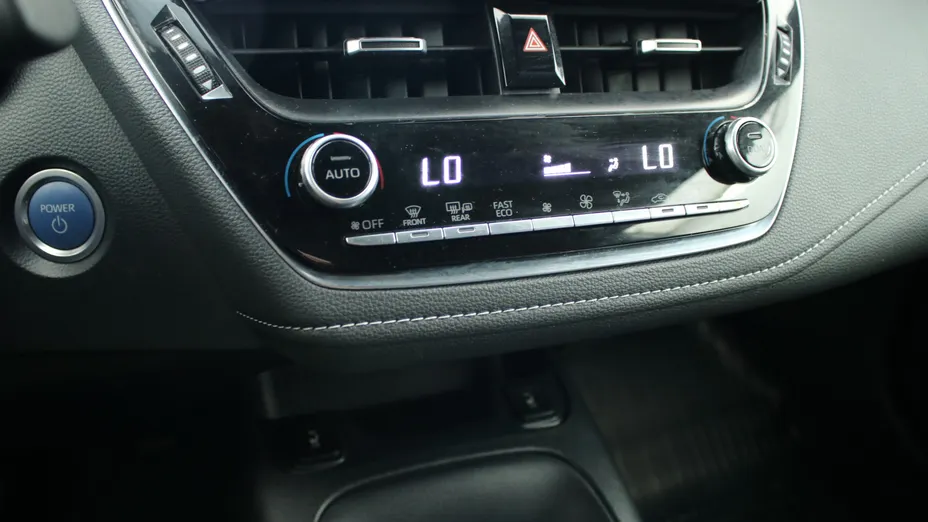 TOYOTA Corolla Corolla 2.0 Hybrid Comfort