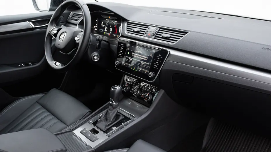 SKODA Superb Superb 2.0 TSI 4x4 Style DSG