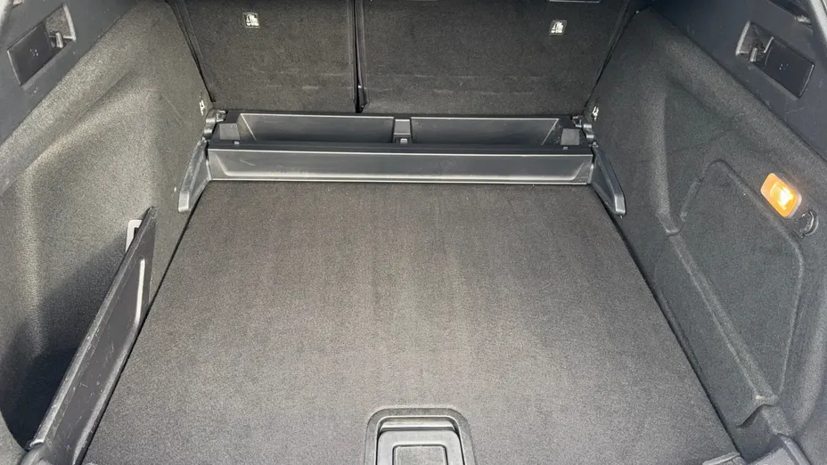 TOYOTA Corolla Corolla 2.0 Hybrid Comfort