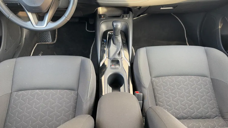 TOYOTA Corolla Corolla 2.0 Hybrid Comfort