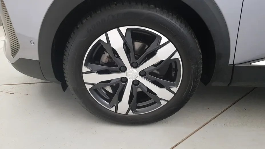 PEUGEOT 3008 3008 1.2 PureTech GT Pack S&S EAT8