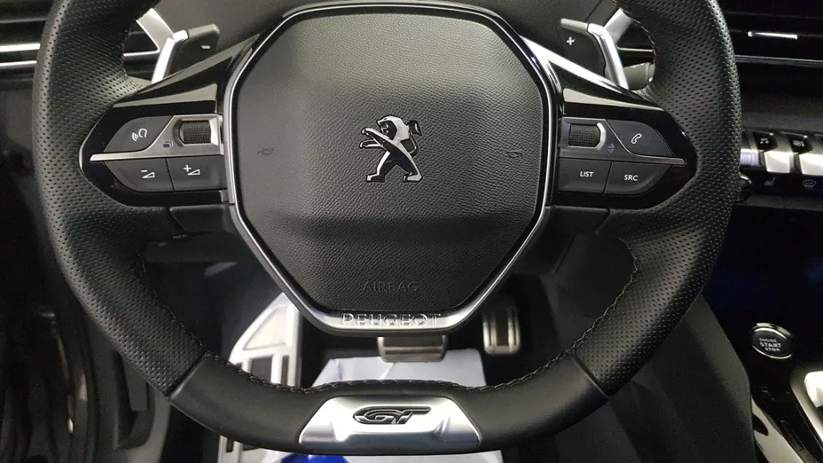 PEUGEOT 3008 3008 1.2 PureTech GT Pack S&S EAT8