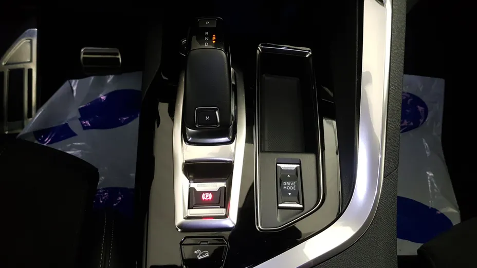 PEUGEOT 3008 3008 1.2 PureTech GT Pack S&S EAT8