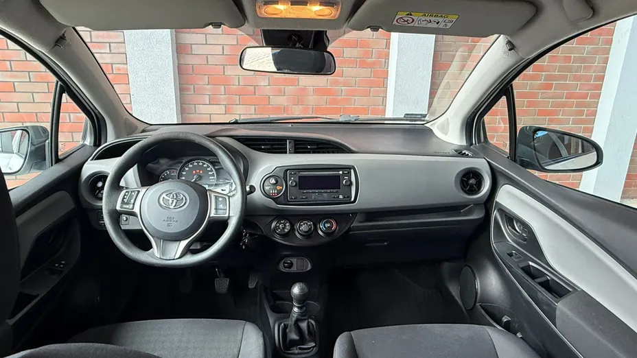 TOYOTA Yaris Yaris 1.5 Active