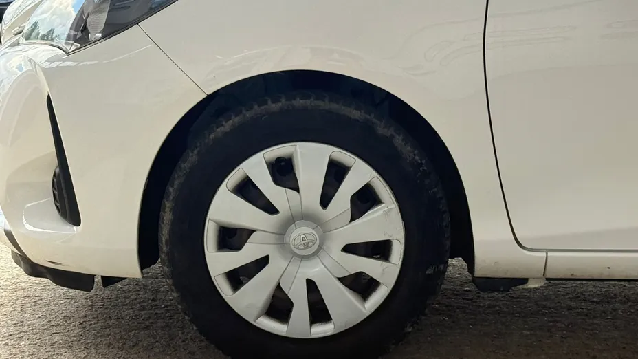 TOYOTA Yaris Yaris 1.5 Active