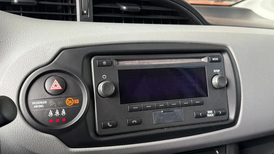 TOYOTA Yaris Yaris 1.5 Active