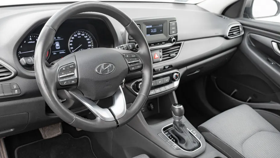 HYUNDAI i30 i30 1.0 T-GDI Classic + DCT