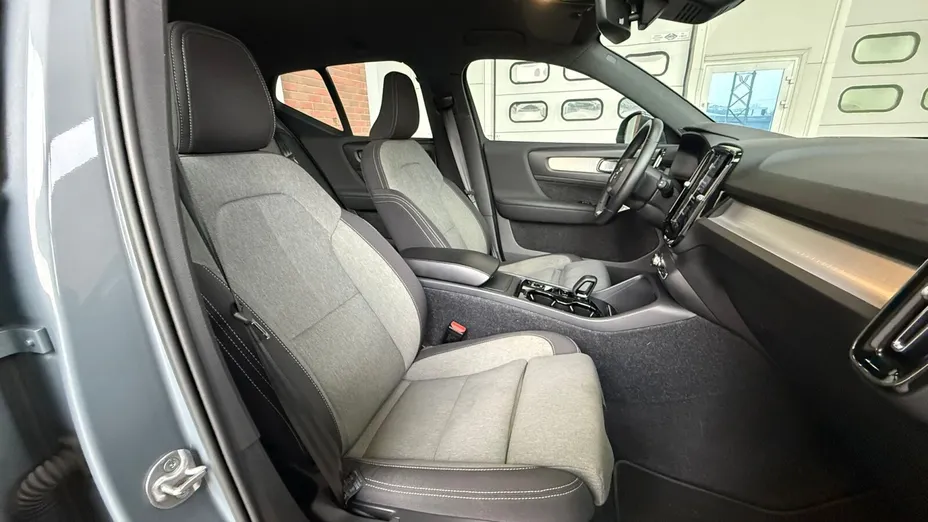 VOLVO XC40 XC40 B3 Plus Bright aut