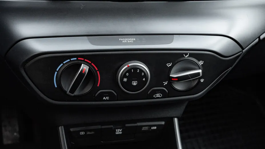 HYUNDAI i20 i20 1.2 Pure