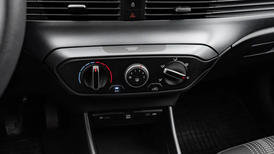 HYUNDAI i20 i20 1.2 Pure