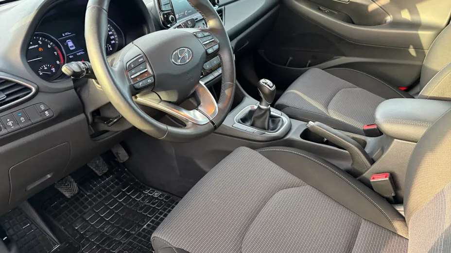 HYUNDAI i30 i30 1.0 T-GDI Modern