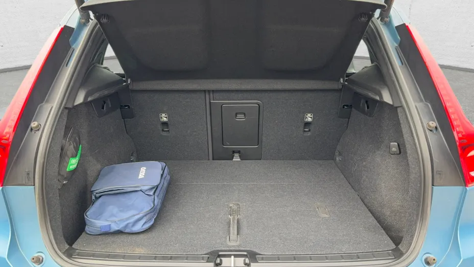 VOLVO XC40 XC40 B3 Core aut