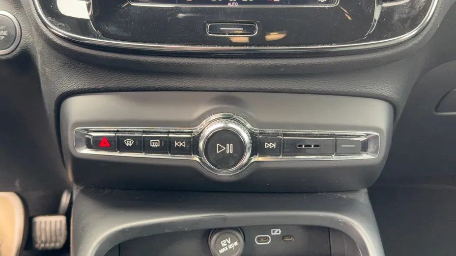 VOLVO XC40 XC40 B3 Core aut