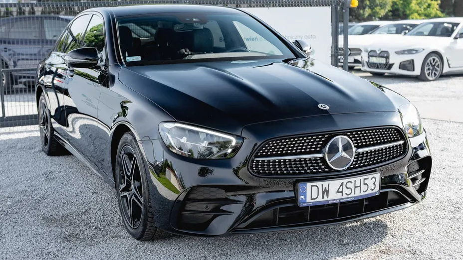 MERCEDES-BENZ E Klasa E 220 d 4-Matic AMG