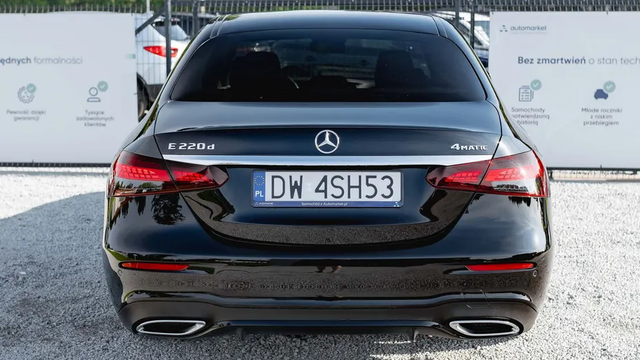 MERCEDES-BENZ E Klasa E 220 d 4-Matic AMG