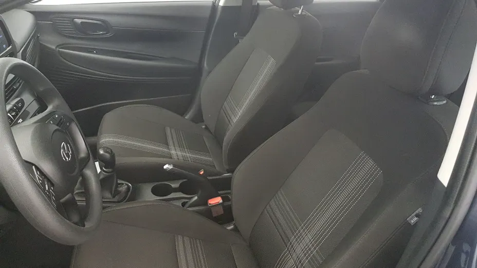 HYUNDAI i20 i20 1.2 Pure