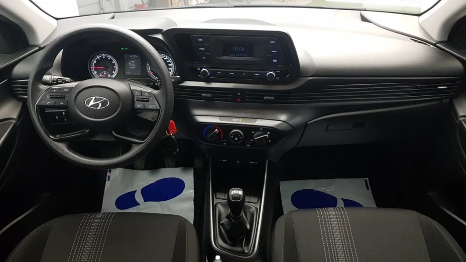 HYUNDAI i20 i20 1.2 Pure